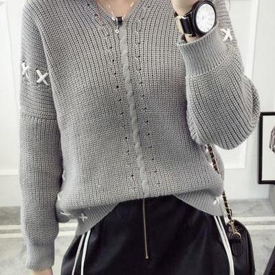 Pure Color Long Sleeves Lace Up V-neck Pullover..