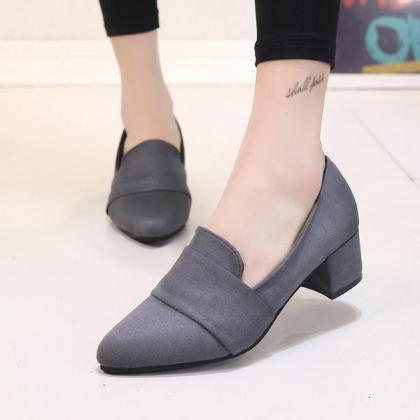 Pointed Toe Low Cut Solid Color Chunky Low Heels..