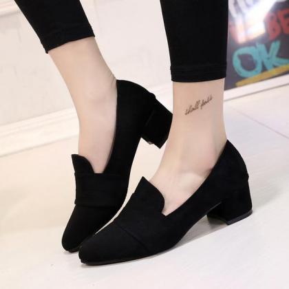 Pointed Toe Low Cut Solid Color Chunky Low Heels..