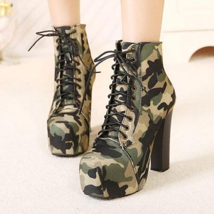 Army Green Camouflage Lace Up Chunky High Heels..