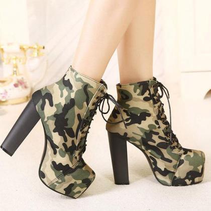 Army Green Camouflage Lace Up Chunky High Heels..