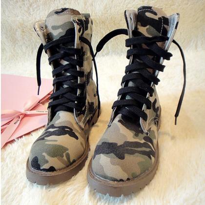 Camouflage Lace Up Round Toe Flat Short Boots