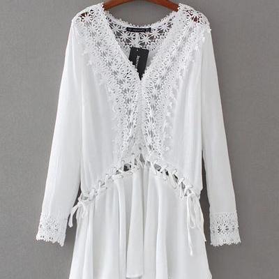 Deep V-neck Lace Patchwork Short Loose Pleated..