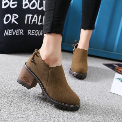 Round Toe Scalloped Low Chunky Heel Ankle Boots