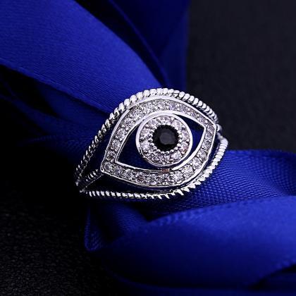 Eye Of The Demon Zircon Diamond Ring