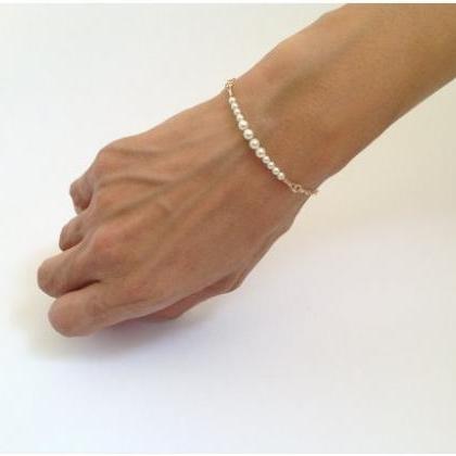 Fashion Contracted Alphabetic Pearl Bracelet
