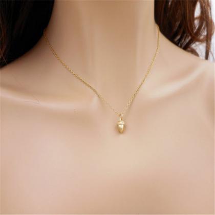 Small Solid Pinecone Clavicle Necklace