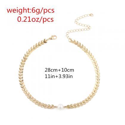 Simple Character Letter V Chain Pearl Clavicle..