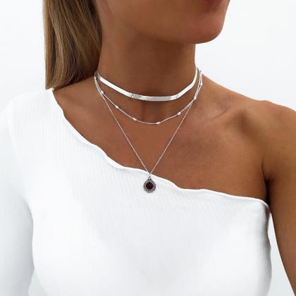 Multilayer Necklace Women Clavicle Necklaces..