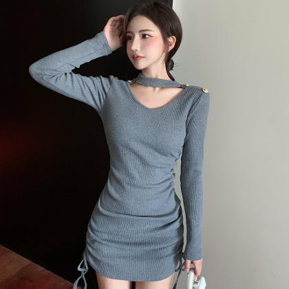 Gray Hollowed Out V-neck Thickened Fleece..