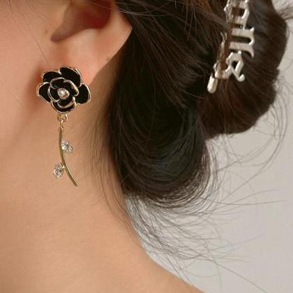 Original Stylish Vintage Flower Shape Earrings