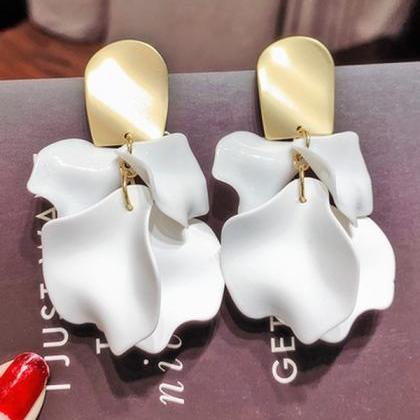 White Stylish Solid Color Acrylic Earrings..