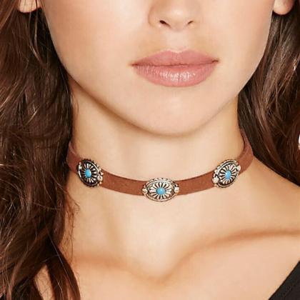 Bohemian Contracted Metal Faceplate Stone Collar..