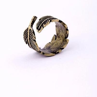 Retro Feather Shape Copper Ring