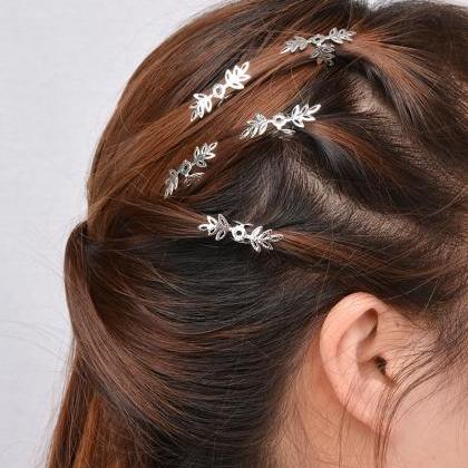 Beautiful Snowflake Lady's Hair Clips