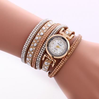 Beautiful Crystal Snowflake Golden Dial Watch