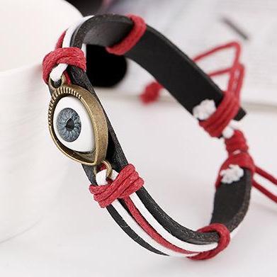 Retro Style Alloy Eyes Leather Bracelet