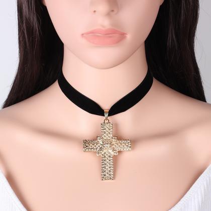 Creative Gothic Retro Cross Velvet Necklace