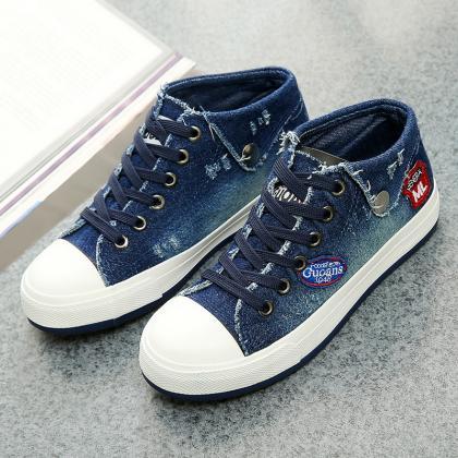 Letter Patch Lapel Leisure Lace Up Sneakers