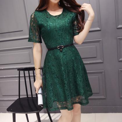 Scoop Short Sleeves Solid Lace Plus Size Short..