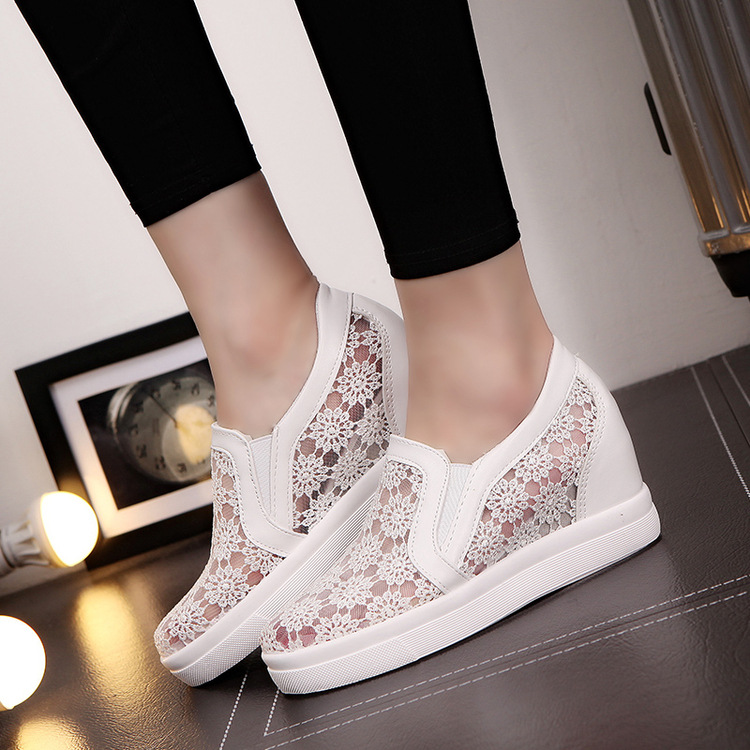 Lace Mesh Rounded-toe Slip-on Sneakers Featuring Height Insole