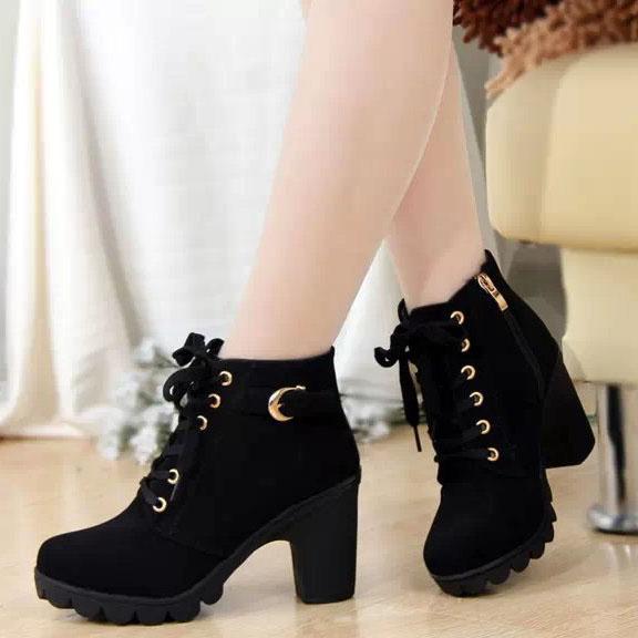 Low Chunky Heels Side Zipper Lace Up Short Boots on Luulla