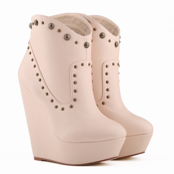 slope heel boots