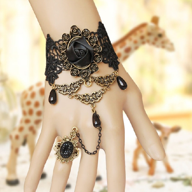 Gothic Style Rose Embellished Carved Design Wide Lace Charm Bracelet With Ring