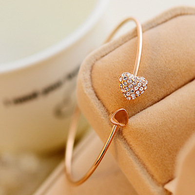 Diamond Heart-shaped Love Bracelet With Gold Plated Bracelet And Double Peach Heart Bracelet