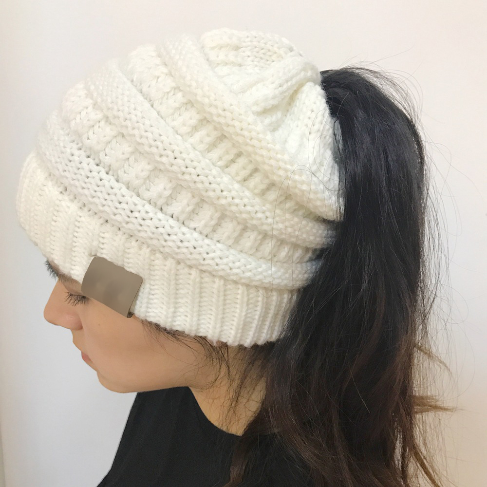 White Women's Winter Outdoor Warm Wool Hat Empty Top Horsetail Knitted Hat