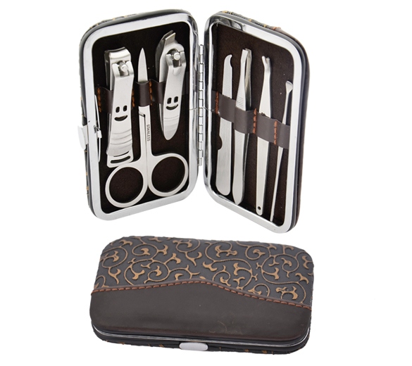 Portable 7-in-1 Stainless Steel Nail Manicure Personal Beauty Set With Case
