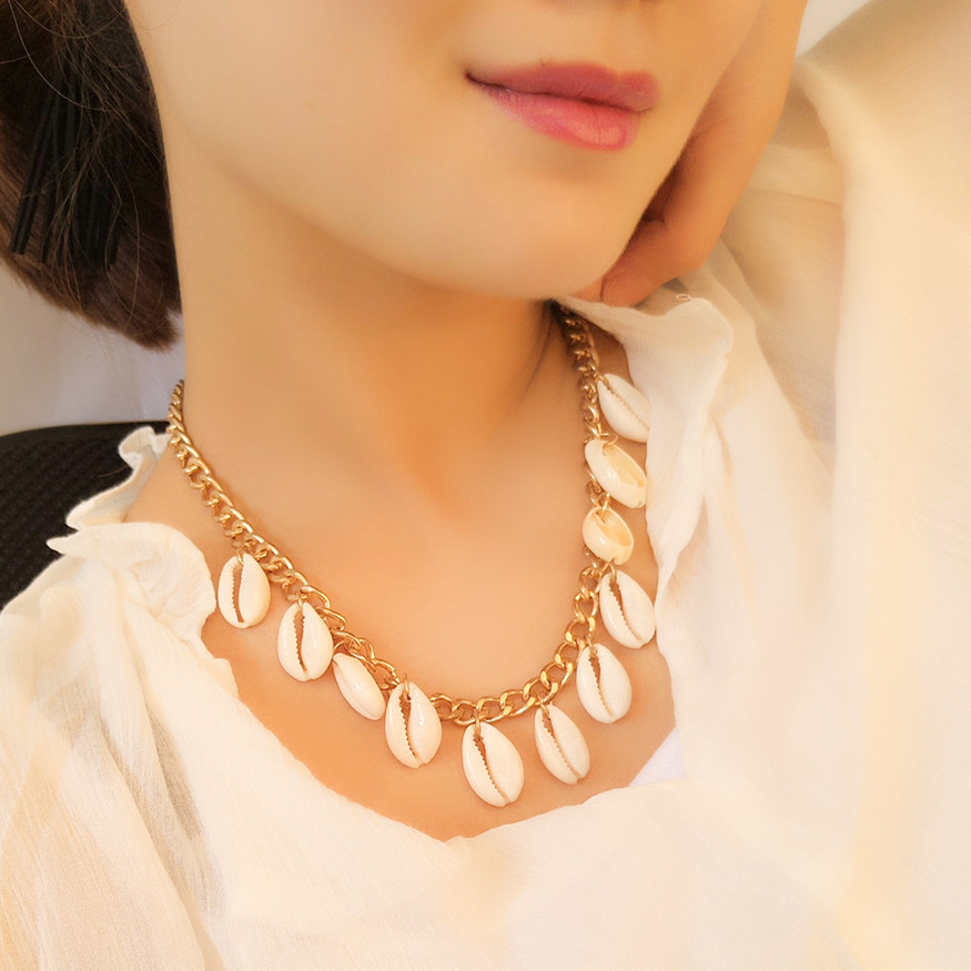 Light luxury all-match Natural Shell Necklace Chain clavicle
