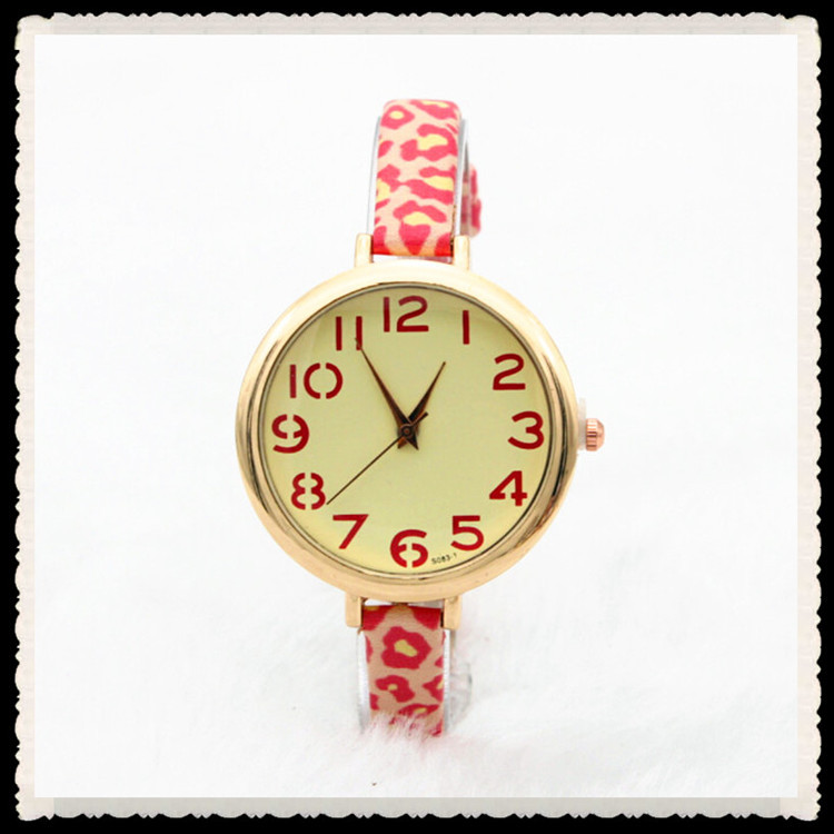 Fashoin Leopard Print Leather Watch