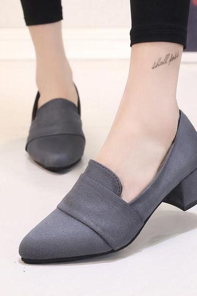 Pointed Toe Low Cut Solid Color Chunky Low Heels Pumps
