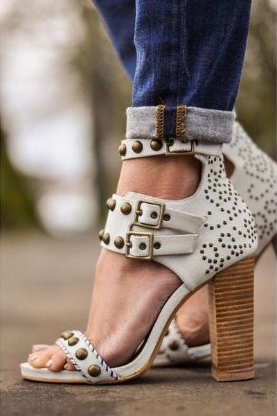 Chunky High Heel Leather Open Toe Sandals With Studs