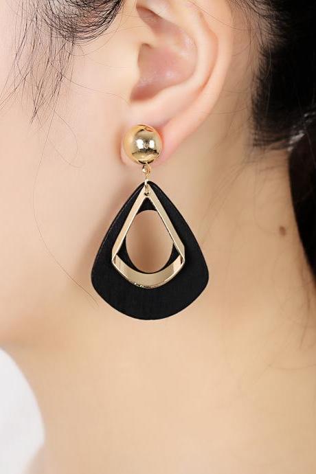 Geometric Exaggerated LvKong Droplets Pendant Earrings