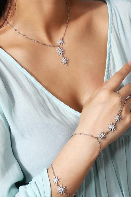 Fashionable Diamond Studded Bracelet