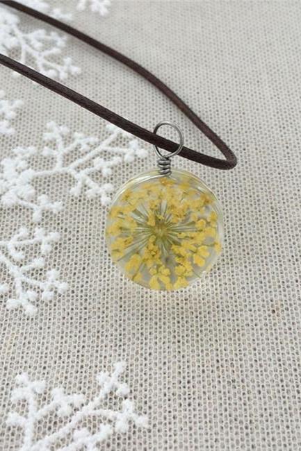 Handmade Dried Flower Necklace Lace Flower Embossed Glass Ball Pendant Immortal Flower Sweater Necklace-5