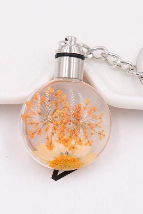 Creative Luminous Dry Flower Crystal Chrysanthemum Pendant Key Chain Luminous Color Changing Lace Flower Crystal Chrysanthemum Dry Flower