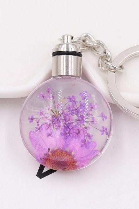 Creative Luminous Dry Flower Crystal Chrysanthemum Pendant Key Chain Luminous Color Changing Lace Flower Crystal Chrysanthemum Dry Flower