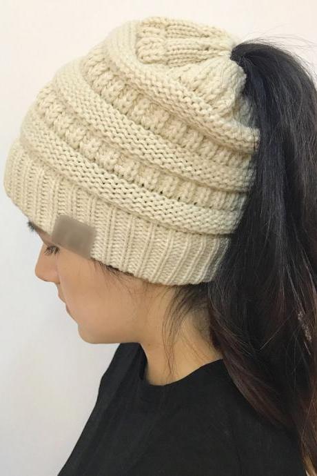 Beige Women&amp;amp;#039;s Winter Outdoor Warm Wool Hat Empty Top Horsetail Knitted Hat