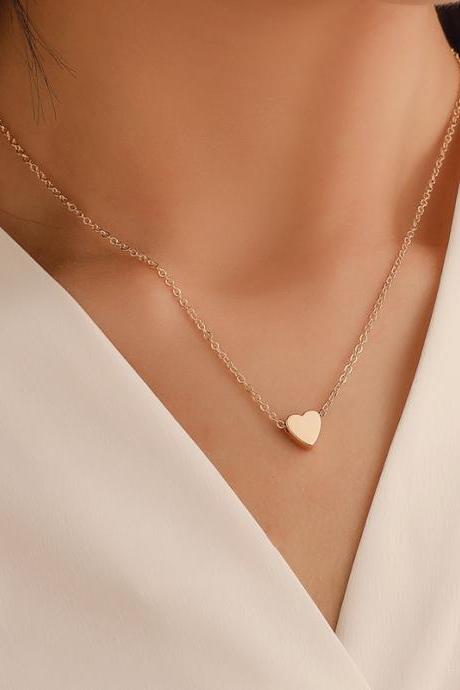 Golden Simple And Versatile Peach Heart Pendant Heart Necklace Clavicle Chain