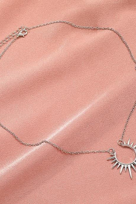 Silvery Sunflower Necklace U-shaped Horseshoe Clavicle Chain
