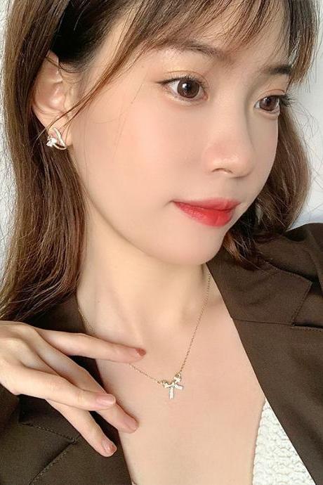 Full diamond bow clavicle Necklace