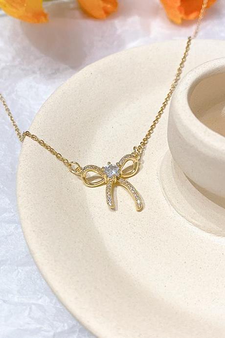 Vintage pearl Bow Necklace clavicle chain