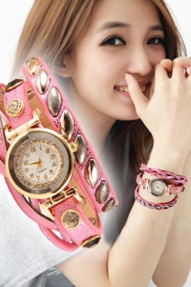 Fashion Lady Women's Retro Rivet Bracelet Wrap Watch Wristwatch