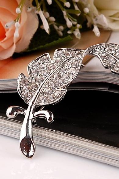 Elegant Women Lady Feather-like Leaf Rhinestone Breastpin Brooch Pin Decoration