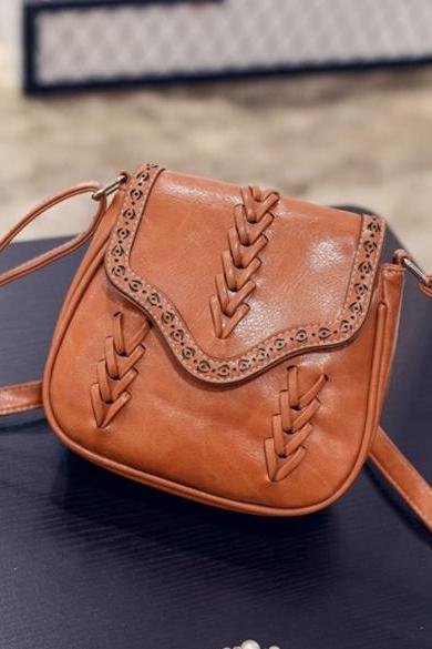 New Women Synthetic Leather Messenger Bag Weave Hollow Soft Flap Casual Outdoor Shoulder Bag
