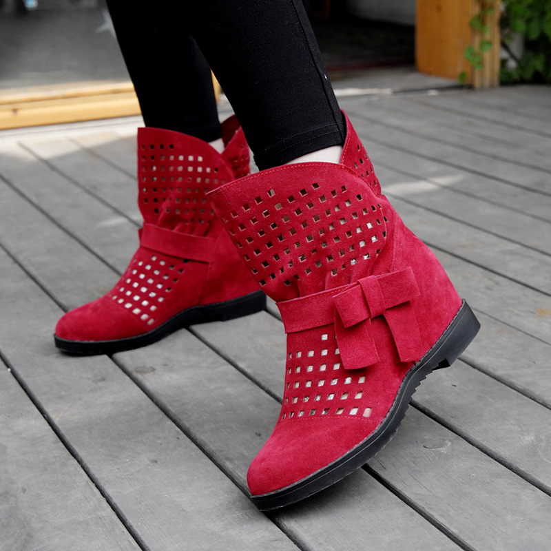 cut out flat boots